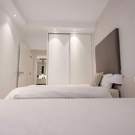 Deluxe Canteras Center *