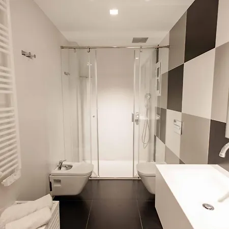 Deluxe Canteras Center *